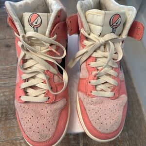 Nike Air Force One Retro Design Sneakers